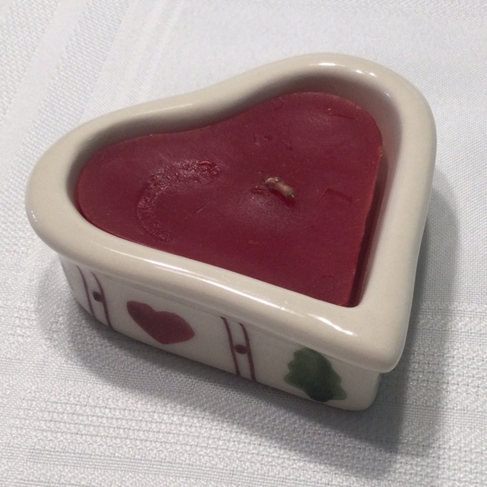 HartStone USA Pottery Small Heart w/ Candle​